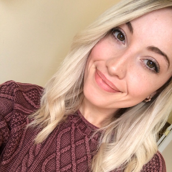 Meet your Posher, Hayley - Picture 3 of 5